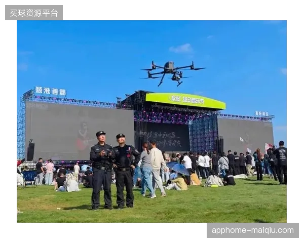 安保指挥中心为何放弃人工视频巡查而全面转入算法预警机制？